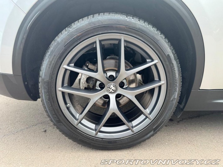 Alfa Romeo Stelvio 2020