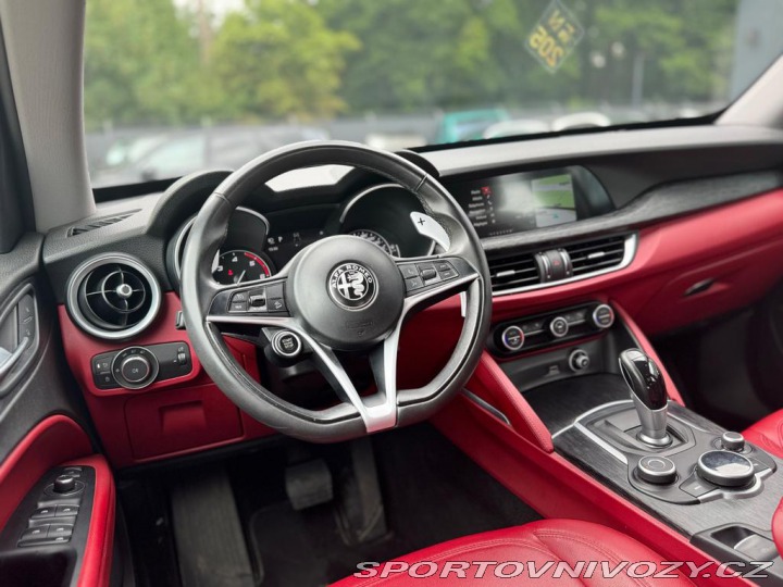 Alfa Romeo Stelvio 2020