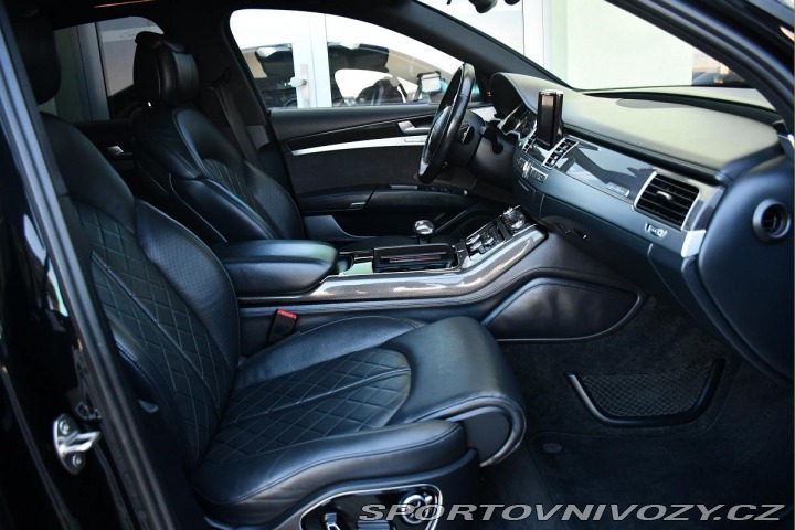 Audi S8 4.0TFSi V8T 2016