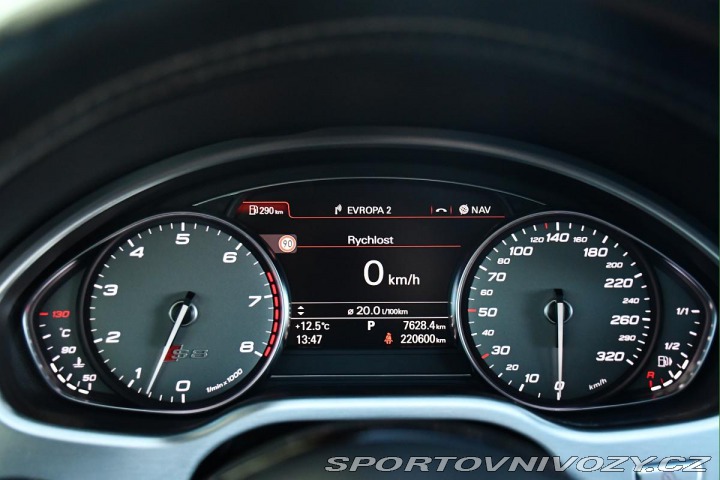 Audi S8 4.0TFSi V8T 2016