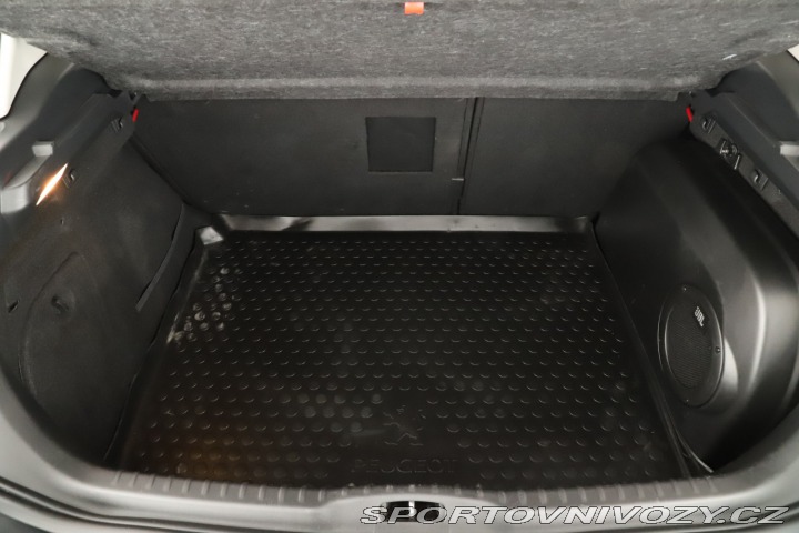 Peugeot 308 GT 1.6 THP GTi 2012