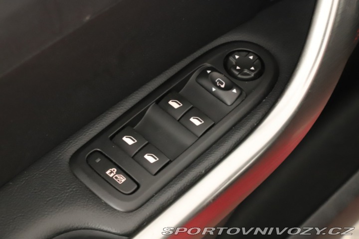 Peugeot 308 GT 1.6 THP GTi 2012