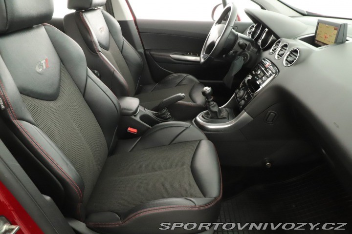 Peugeot 308 GT 1.6 THP GTi 2012