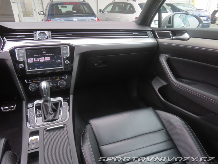Volkswagen Ostatní modely Passat R-Line 2.0 BiTDI 2016