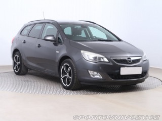 Opel Astra 1.6 T 2011