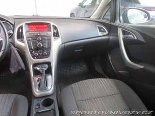 Opel Astra 1.6 T 2011