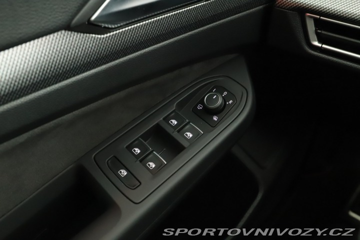 Volkswagen Golf 2.0 GTI 2024