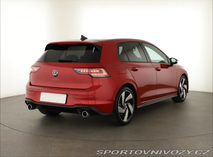 Volkswagen Golf 2.0 GTI 2024