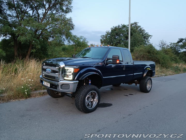 Ford Ostatní modely F-250 MONSTER TRUCK 2011