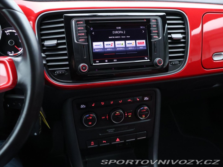 Volkswagen Beetle 1,2 TSI 77kW Aut.klima Ků 2015