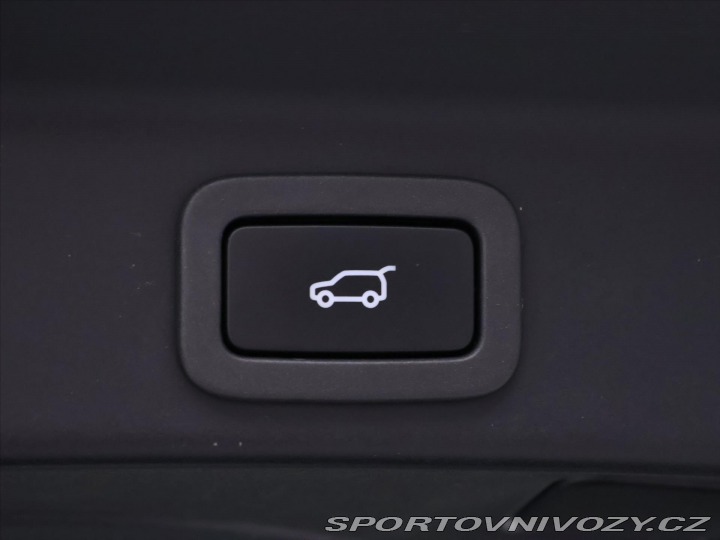 Jaguar F-Pace 3,0 30d AWD R-Sport CZ 2016