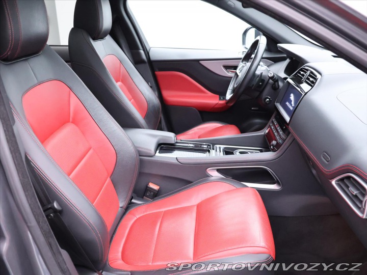 Jaguar F-Pace 3,0 30d AWD R-Sport CZ 2016