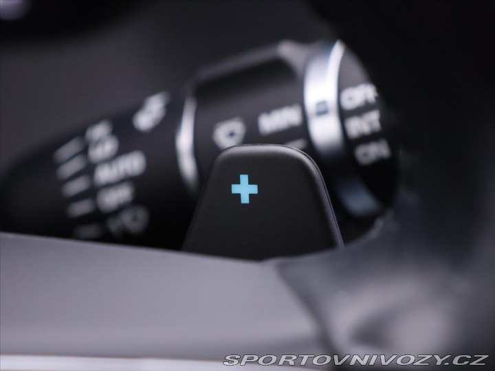 Jaguar F-Pace 3,0 30d AWD R-Sport CZ 2016