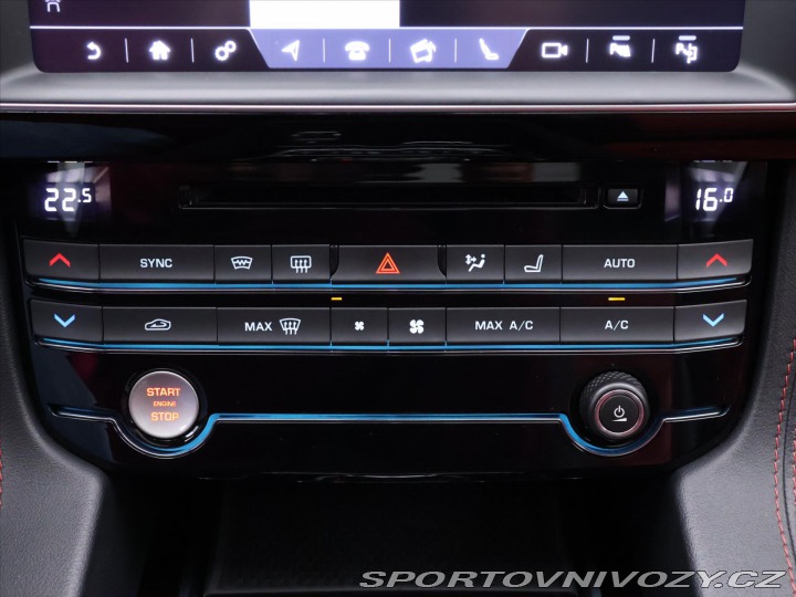 Jaguar F-Pace 3,0 30d AWD R-Sport CZ 2016