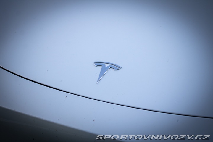 Tesla Model Y 75kWh Long Range AWD 378 2023