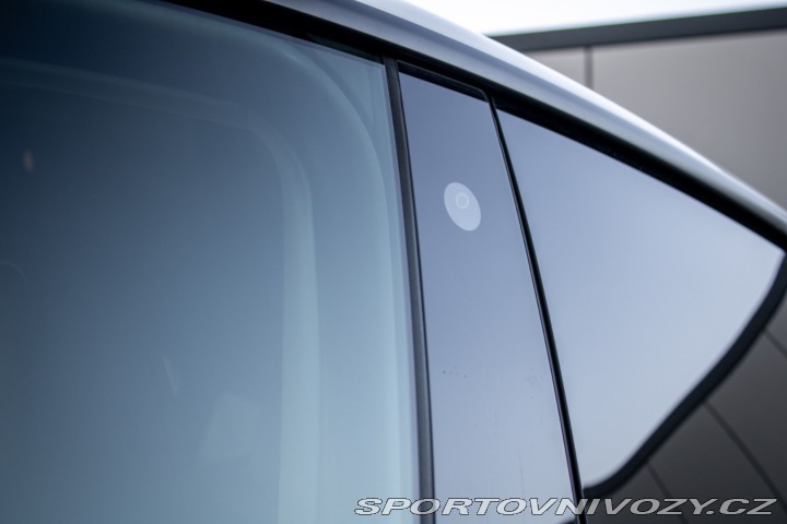 Tesla Model Y 75kWh Long Range AWD 378 2023