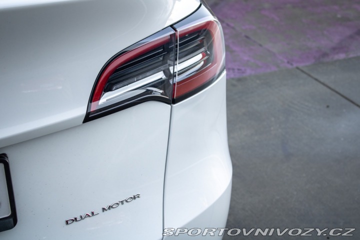 Tesla Model Y 75kWh Long Range AWD 378 2023