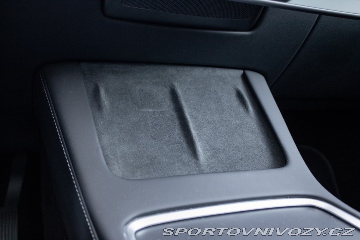 Tesla Model Y 75kWh Long Range AWD 378 2023