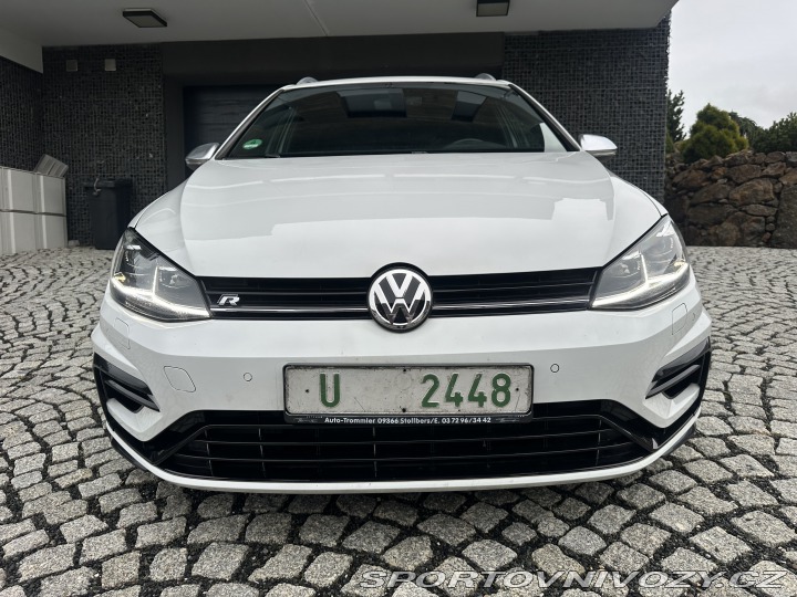 Volkswagen Golf R variant 2020