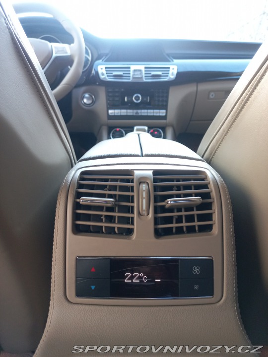 Mercedes-Benz CLS CLS 63 AMG 5,5l V8 2011