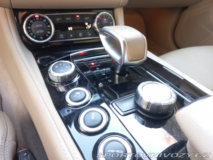 Mercedes-Benz CLS CLS 63 AMG 5,5l V8 2011