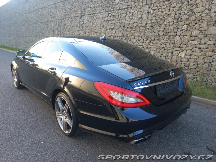 Mercedes-Benz CLS CLS 63 AMG 5,5l V8 2011