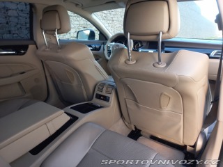 Mercedes-Benz CLS CLS 63 AMG 5,5l V8 2011