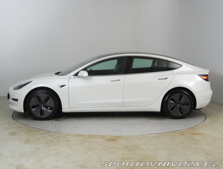 Tesla Model 3 Std Range Plus 52kWh 2020