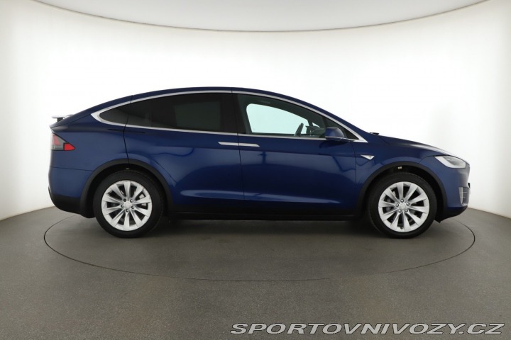 Tesla Model X 90D 2016