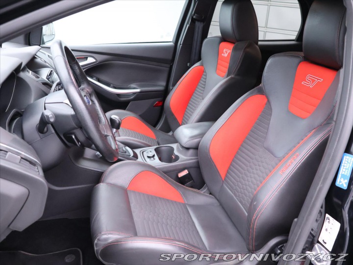 Ford Focus ST 2,0 EB 184kW ST Xenon Kůž 2014