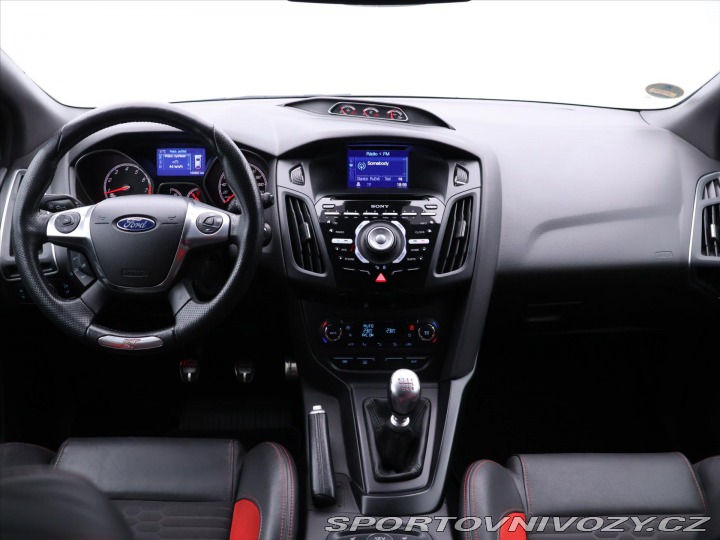 Ford Focus ST 2,0 EB 184kW ST Xenon Kůž 2014