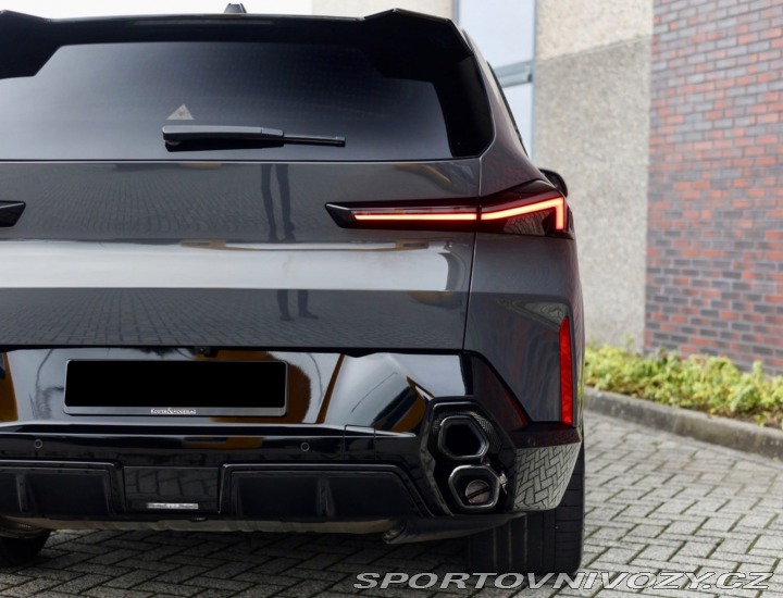 BMW XM 30 kWh | Ťažné - HUD - 2 2023