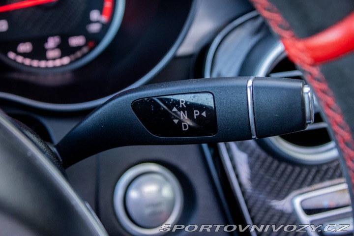 Mercedes-Benz C 63 S 4.0 V8-Biturbo / AJ 2015