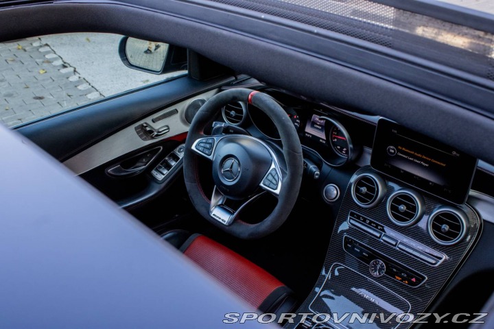 Mercedes-Benz C 63 S 4.0 V8-Biturbo / AJ 2015