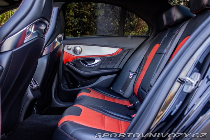 Mercedes-Benz C 63 S 4.0 V8-Biturbo / AJ 2015