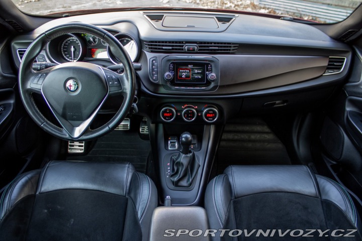 Alfa Romeo Giulietta 1.4 T MultiAir Distincti 2015
