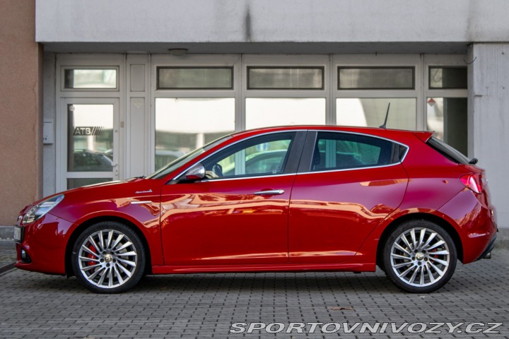 Alfa Romeo Giulietta 1.4 T MultiAir Distincti 2015