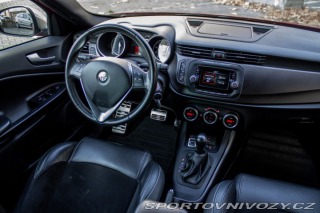 Alfa Romeo Giulietta 1.4 T MultiAir Distincti 2015