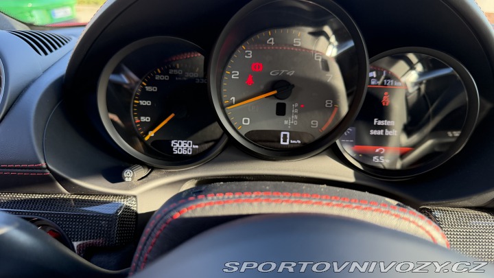 Porsche Cayman GT4 2023