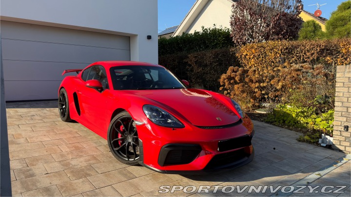 Porsche Cayman GT4 2023