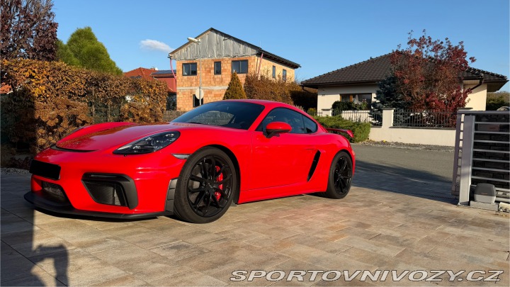 Porsche Cayman GT4 2023