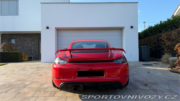 Porsche Cayman GT4 2023