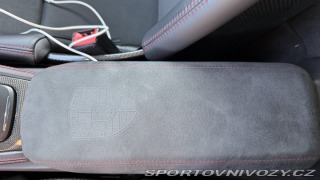 Porsche Cayman GT4 2023