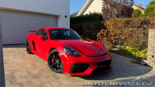 Porsche Cayman GT4 2023