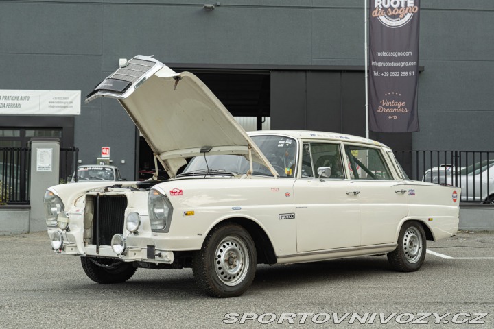 Mercedes-Benz S 220 S RALLY 1967