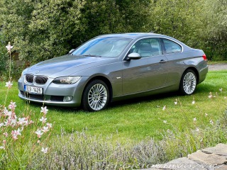 BMW 3 325 i