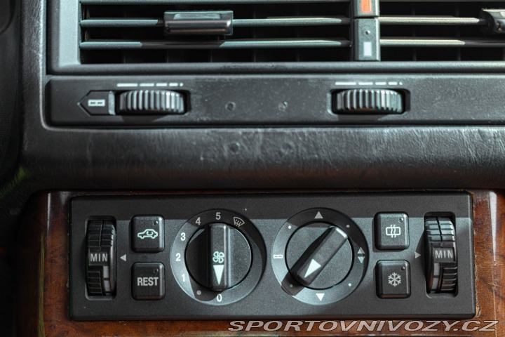 Mercedes-Benz SL 300 SL 1990