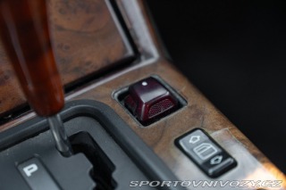 Mercedes-Benz SL 300 SL 1990