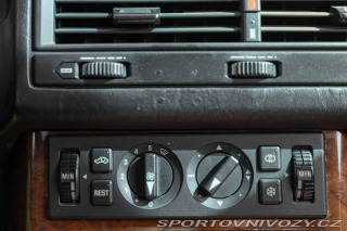 Mercedes-Benz SL 300 SL 1990