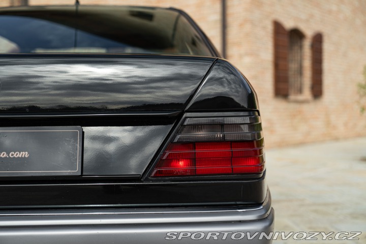 Mercedes-Benz C CE 200 Coupé 1990